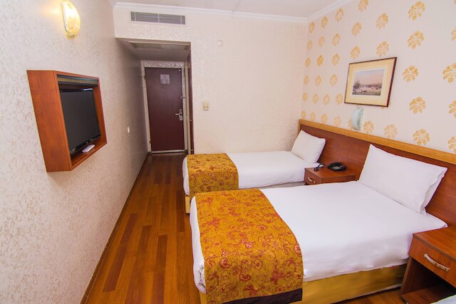 オリエント ミントゥール ホテル