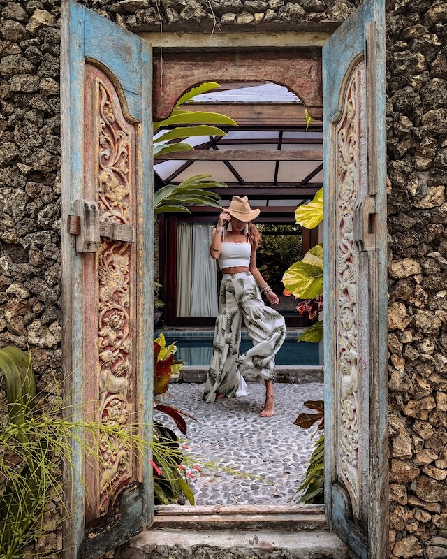 ホテルトゥグバリ