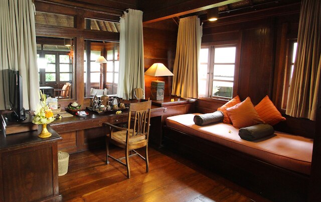 ホテルトゥグバリ