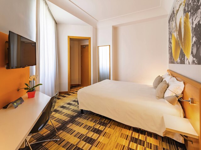 イビス スタイルズ ナポリ ガリバルディ