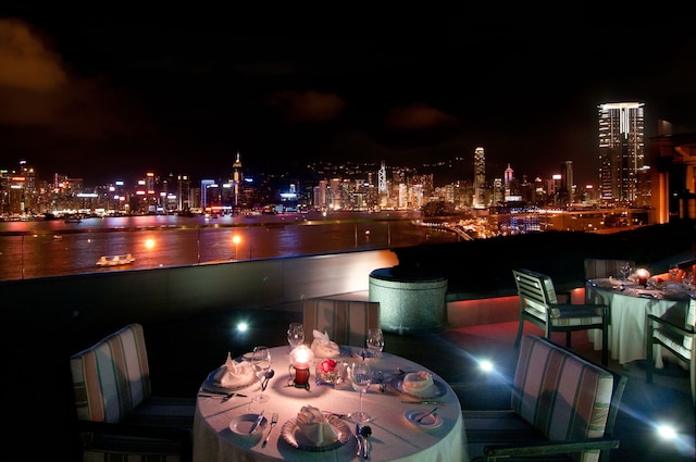 ハーバー プラザ メトロポリス (都会海逸酒店)