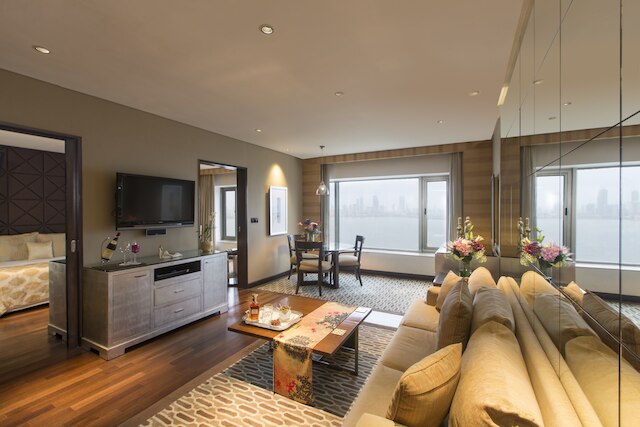 タージ ランズ エンド