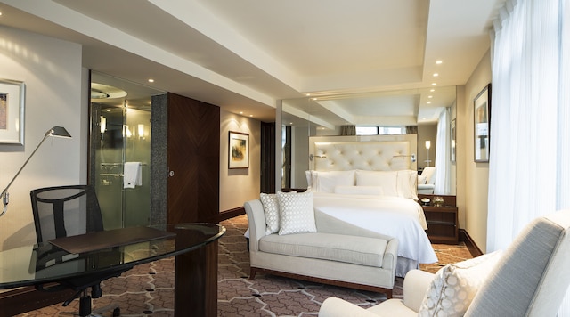 ザ ウェスティン バンド センター 上海 (上海外灘中心威斯汀大飯店)