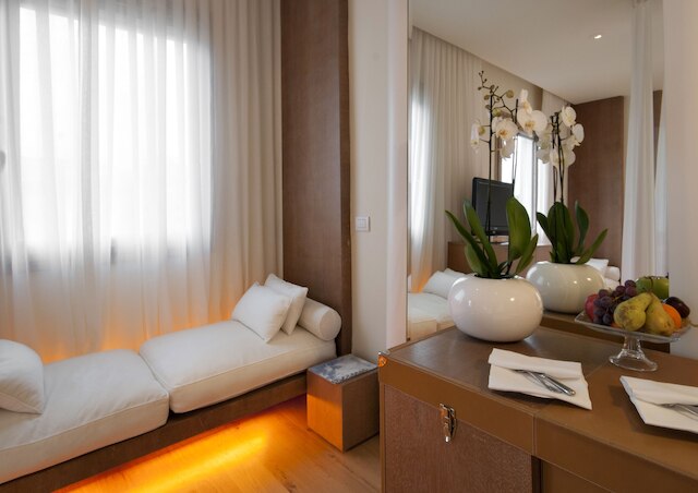 ホテル コンチネンターレ - ルンガルノ コレクション