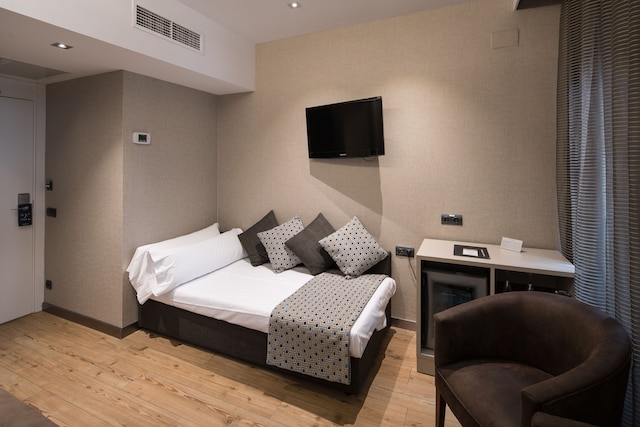 カタロニア ボーン