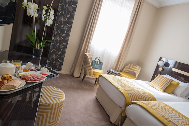 オテル カールトン