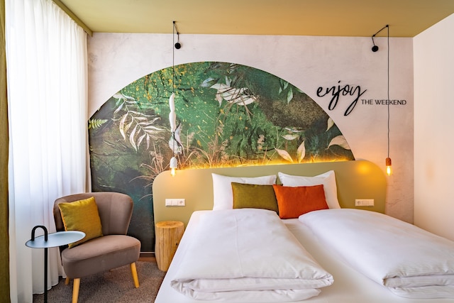 ザ ウィークエンド ホテル