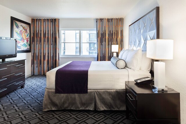 ソラーラ サーフサイド