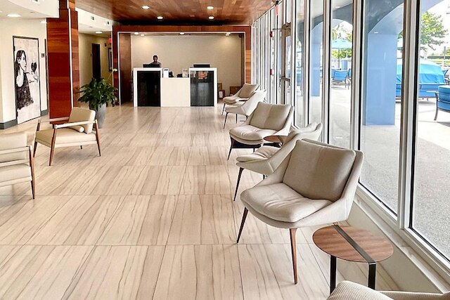 ソラーラ サーフサイド