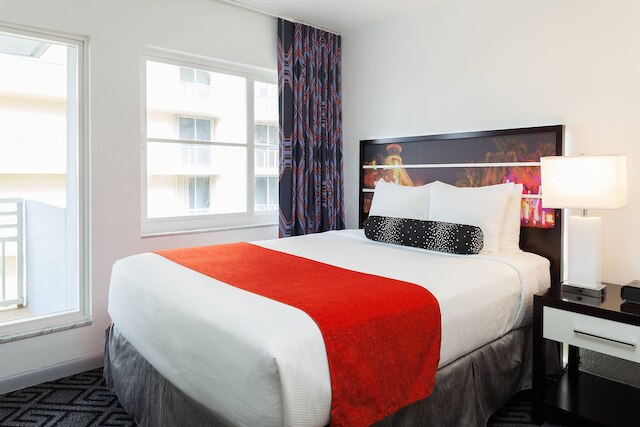 ソラーラ サーフサイド