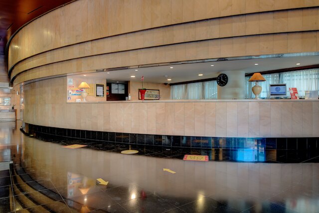 VIP エグゼクティブ エデン アパートホテル