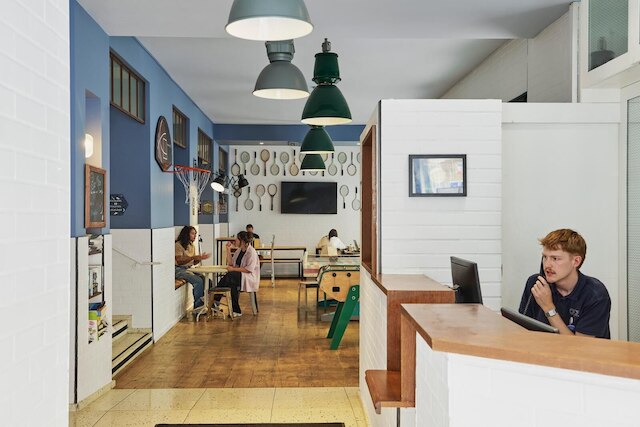 ホステル オズ ニース