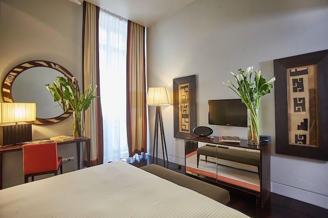 シナ ザ グレイ