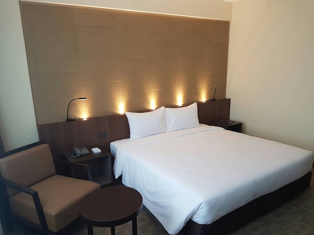 ルイス タバーン ホテル ドンムアン