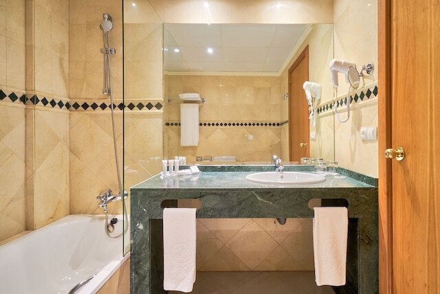 ホテル エグゼ シウダッド デ コルドバ