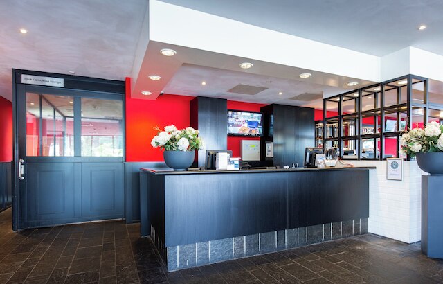 バスティオン ホテル ザーンダム