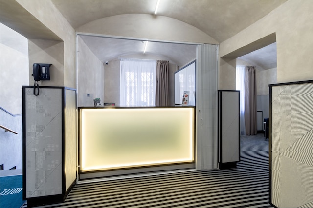 ホテル ホワイト ライオン