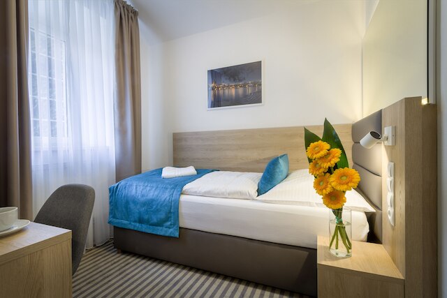 ホテル ホワイト ライオン