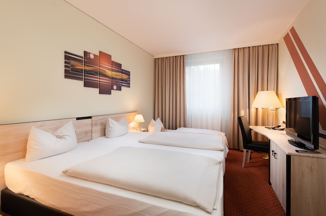 ノヴィーナ ホテル スートヴェストパーク ニュルンベルク