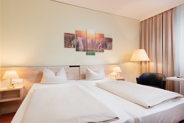 ノヴィーナ ホテル スートヴェストパーク ニュルンベルク