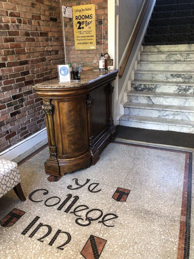 カレッジ イン ホテル