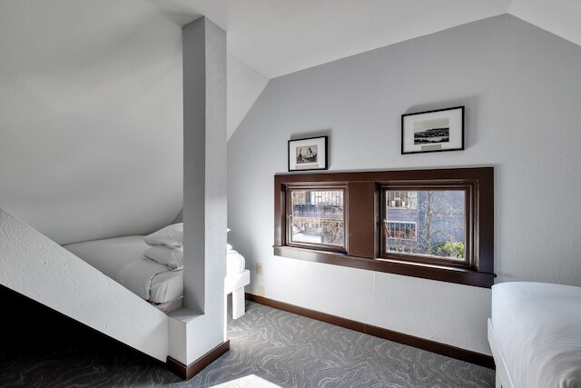 カレッジ イン ホテル