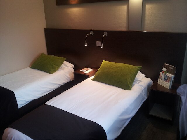 ザ オリジナルズ シティ コンプレックス アスコテル リール メトロポール