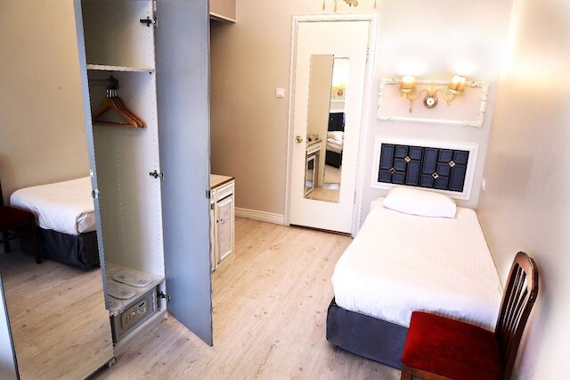 タシャン ビジネス & エアポート ホテル