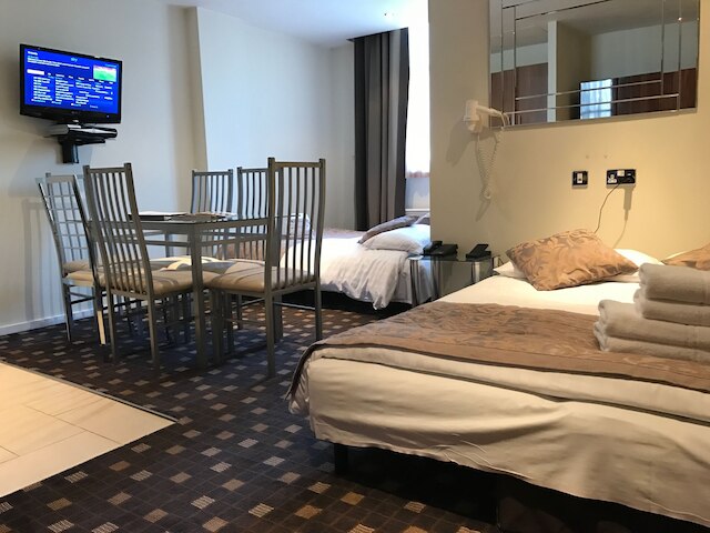 グランド プラザ サービスド アパートメンツ