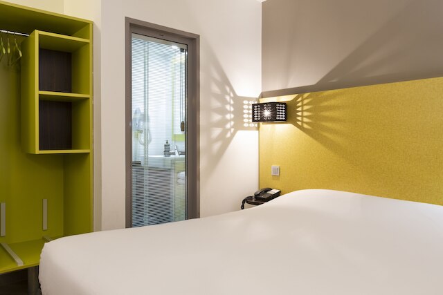 アイビス スタイル ニース ヴュー ポール