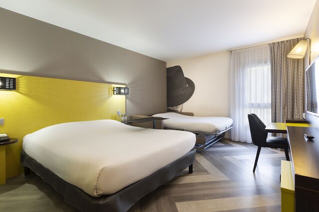 アイビス スタイル ニース ヴュー ポール