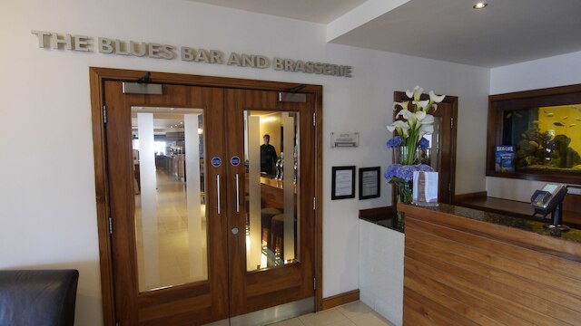 ビッグ ブルー ホテル