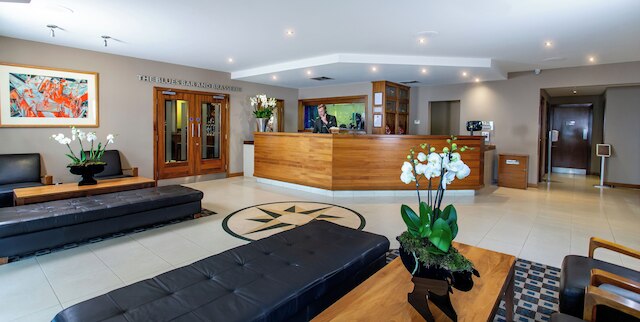 ビッグ ブルー ホテル