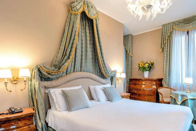 ホテル アル ポンテ デイ ソスピーリ