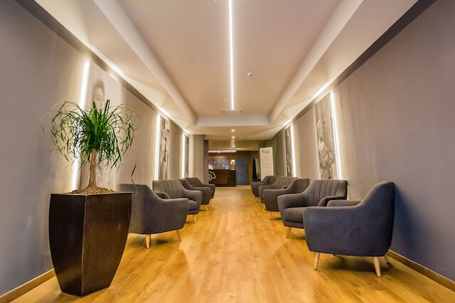 ホテル ヨーロッパ アート カゼルタ