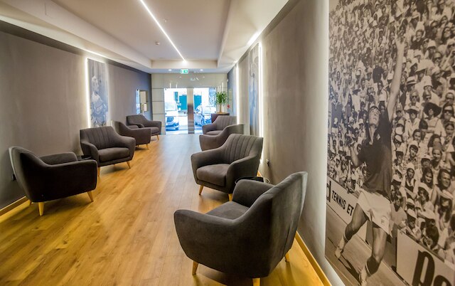 ホテル ヨーロッパ アート カゼルタ