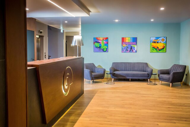 ホテル ヨーロッパ アート カゼルタ