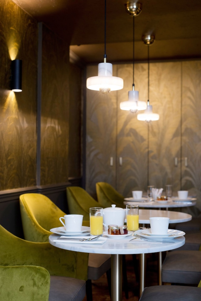 オテル ヘンリ IV ライブ ガウチェ