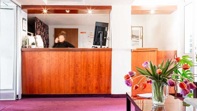 ホテル エルブロイヒ デュッセルドルフ