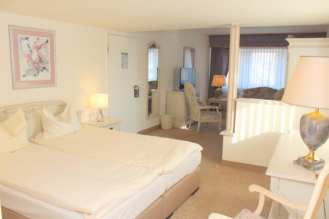 ホテル エルブロイヒ デュッセルドルフ