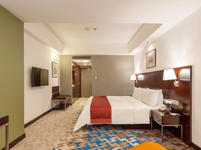 ホリデイ・イン ビスタ 上海 by IHG (上海古井假日酒店)