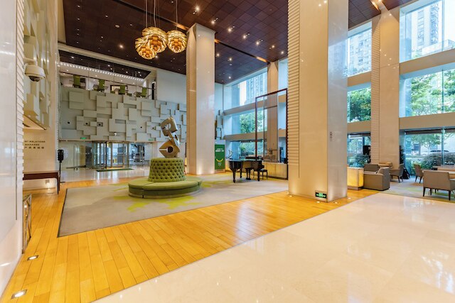 ホリデイ・イン ビスタ 上海 by IHG (上海古井假日酒店)