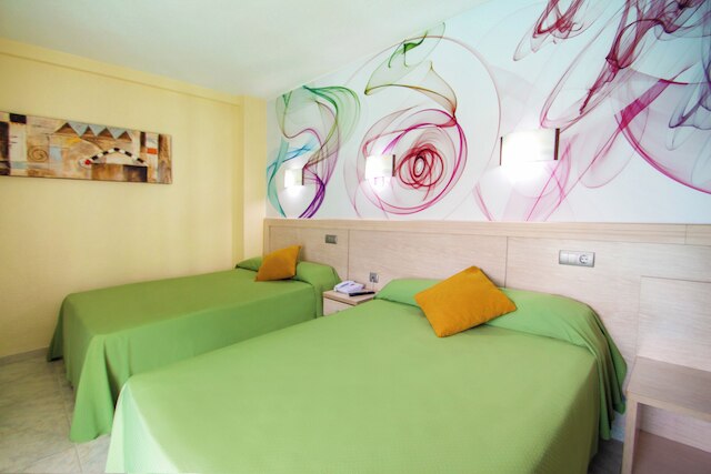 ホテル セルビグループ カリプソ