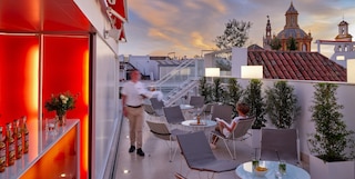 ホテル レイ アルフォンソ X