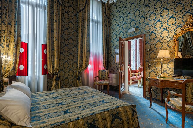 ホテル アル ポンテ アンティコ