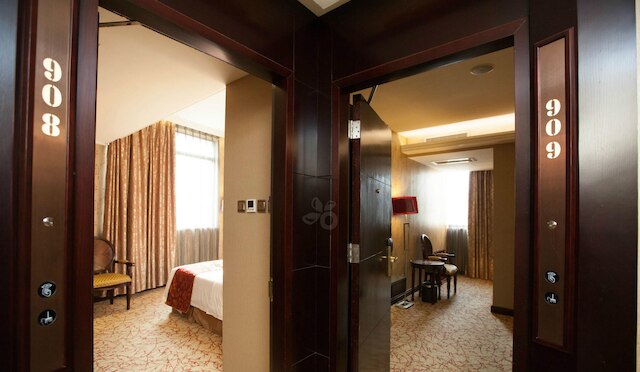 メトロポール ホテル