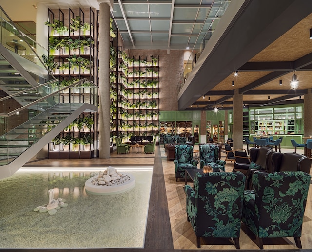 H10 マリーナ バルセロナ