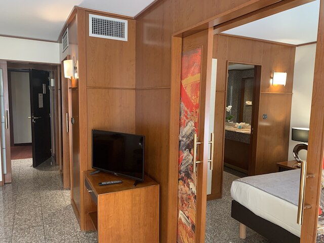 ゴールドスター アパートメンツ ニース