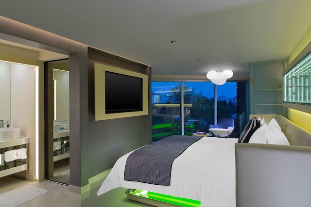 W メキシコシティ