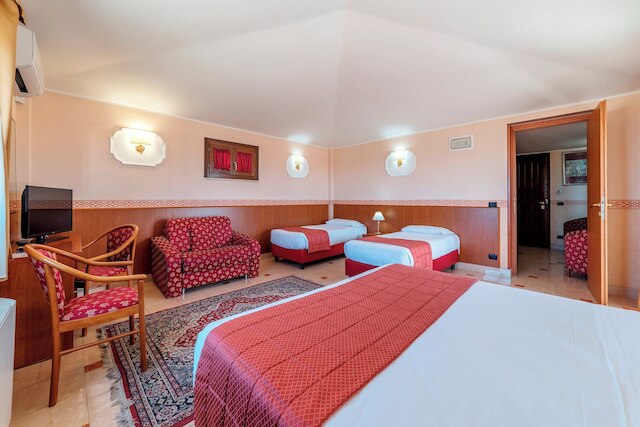 ホテルリビエラ フィウミチーノ